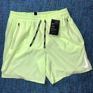 nike flex swift shorts